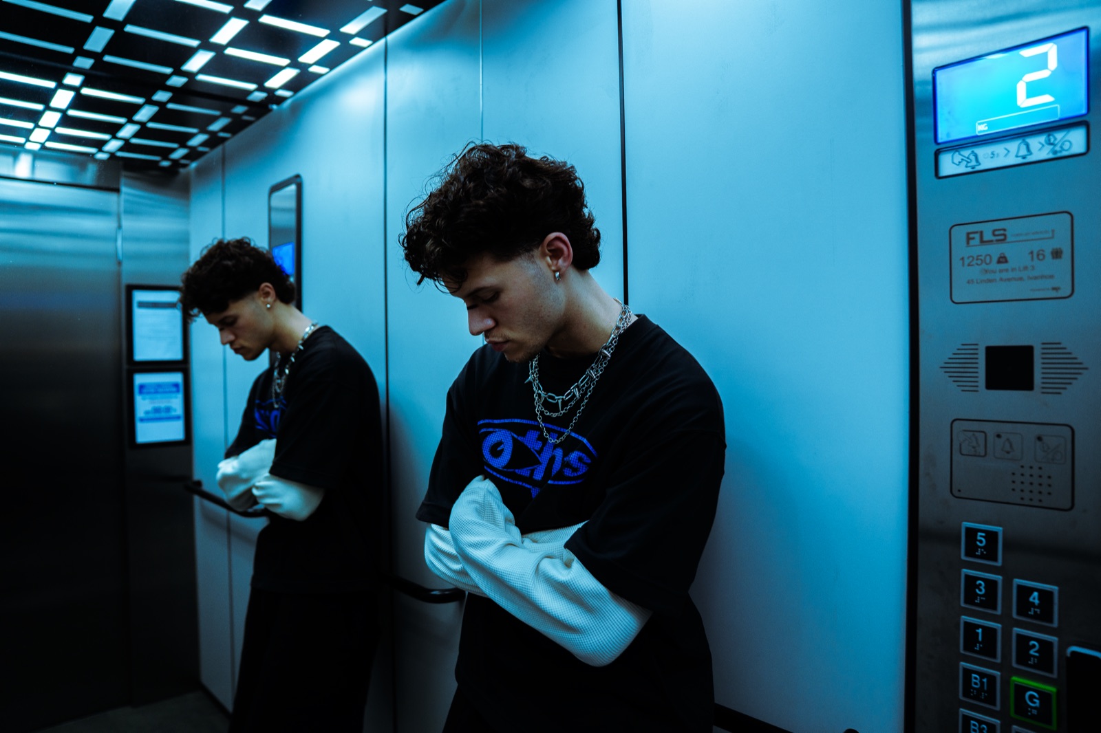 Paracosmic still 1